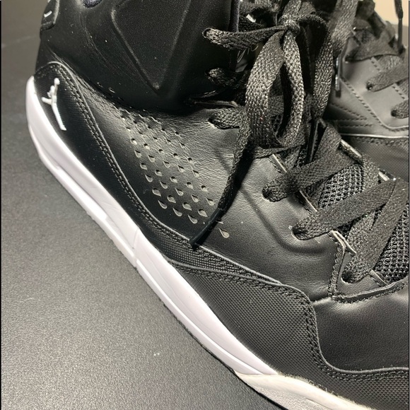 Air Jordan SC-3 Black White main image 4